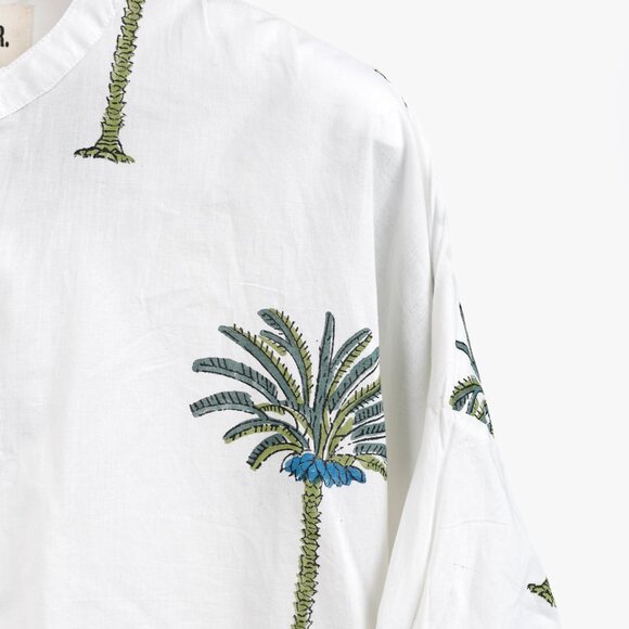 V de Vinster White & Green Oversized Palm Tree Print Tunic - Picture 5 of 12